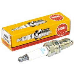 SPARK PLUG NGK V-ROD DCPR8E- 4339